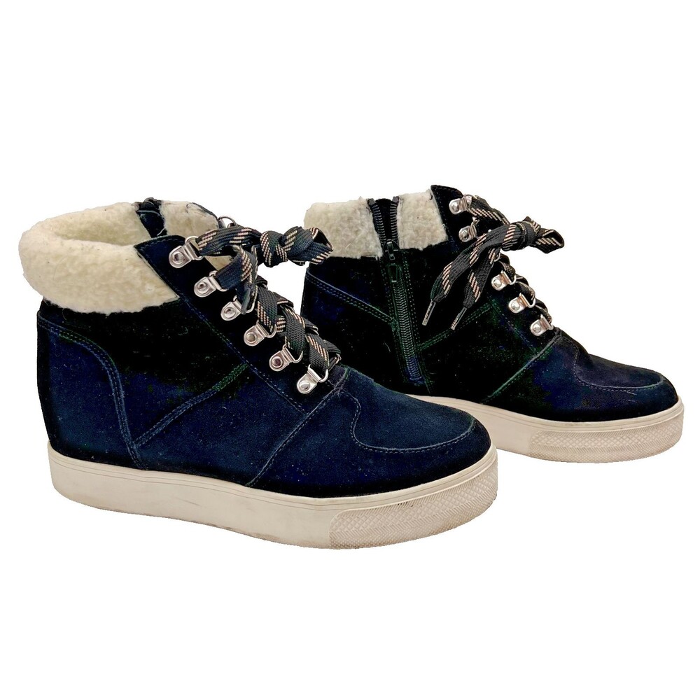 STEVE MADDEN Women’s Black Lakes Wedge Sherpa Lined Sneakers Size 9 M